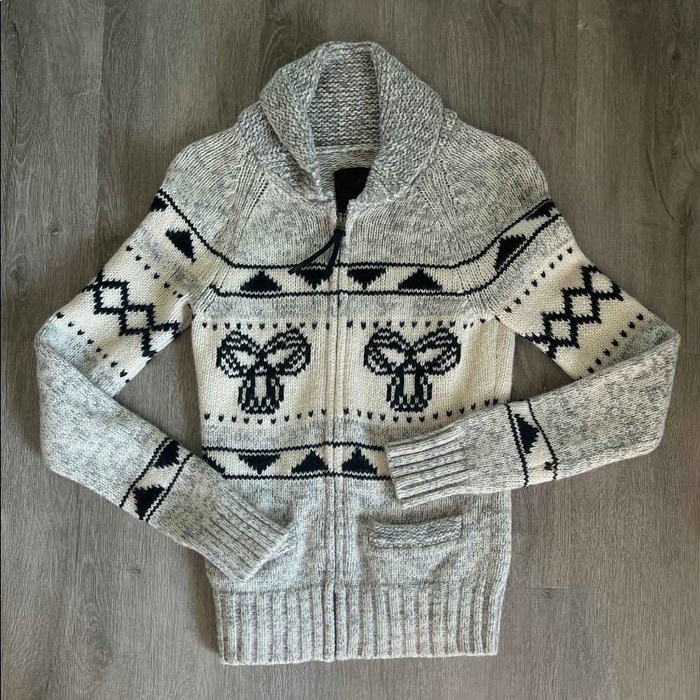 Aritzia Wool Patterned Zip Up